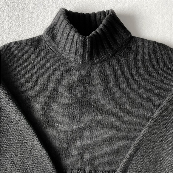 Wilfred Harper Sweater - Picture 6 of 10